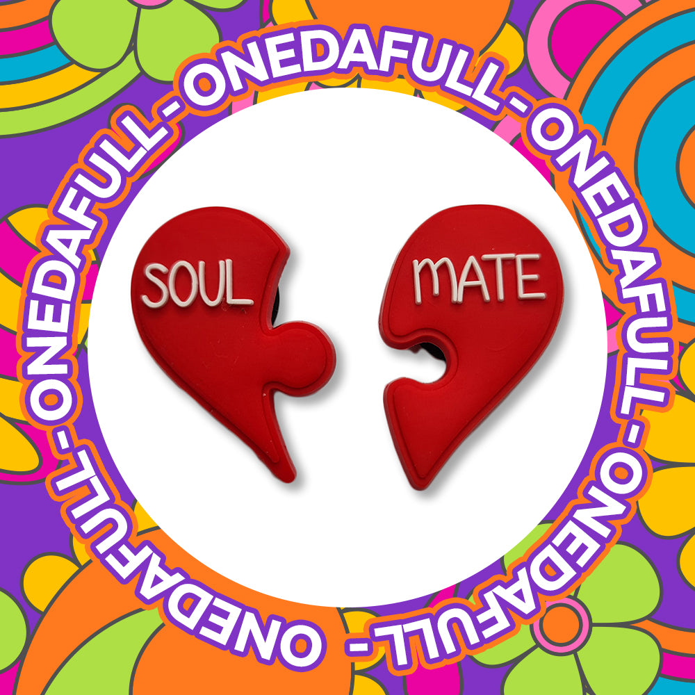 Super Cute Soul Mate Split Charm Charm To Fit Crocs/Clogs - Magical