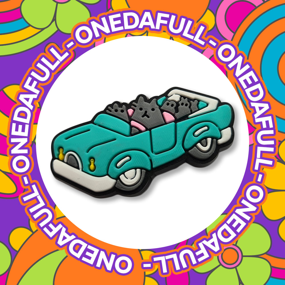 Funny - Cats Chilling In A Car On A Ride - Cruising - Charms For Crocs / Shoes